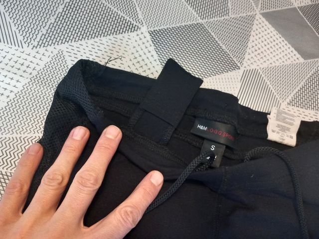 Pantalon elastico tipo malla