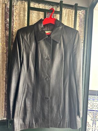 Chaqueta piel negro