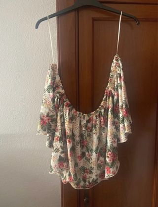 Blusa estampada de pull and bear