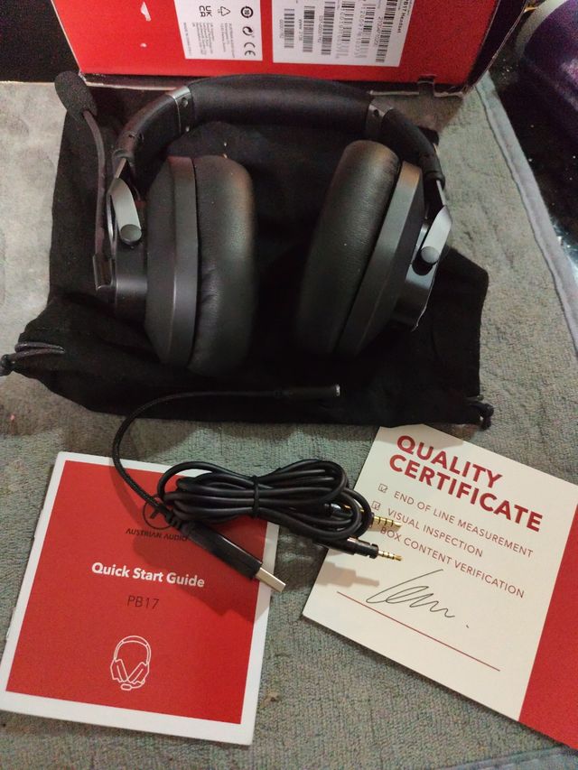 Austrian Audio PB17 Auriculares profesionales para