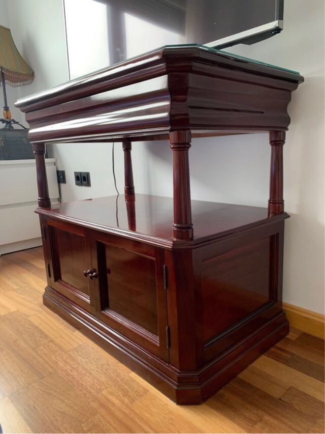 Mueble de caoba