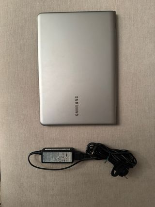SAMSUNG Portátil Ultrabook 13’