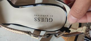 Sandalia Guess