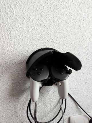 Soporte Quest 3 + Mandos + cable