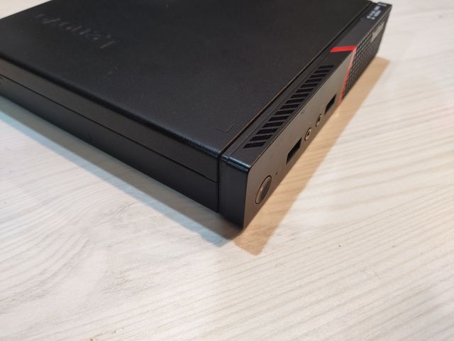 Lenovo Thinkcentre M700
