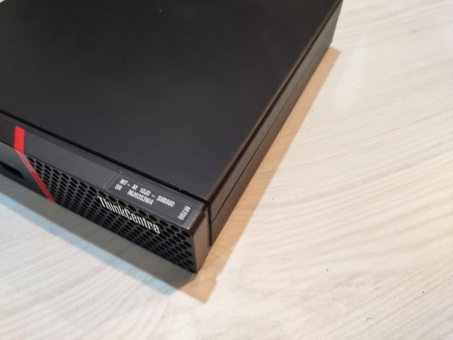 Lenovo Thinkcentre M700