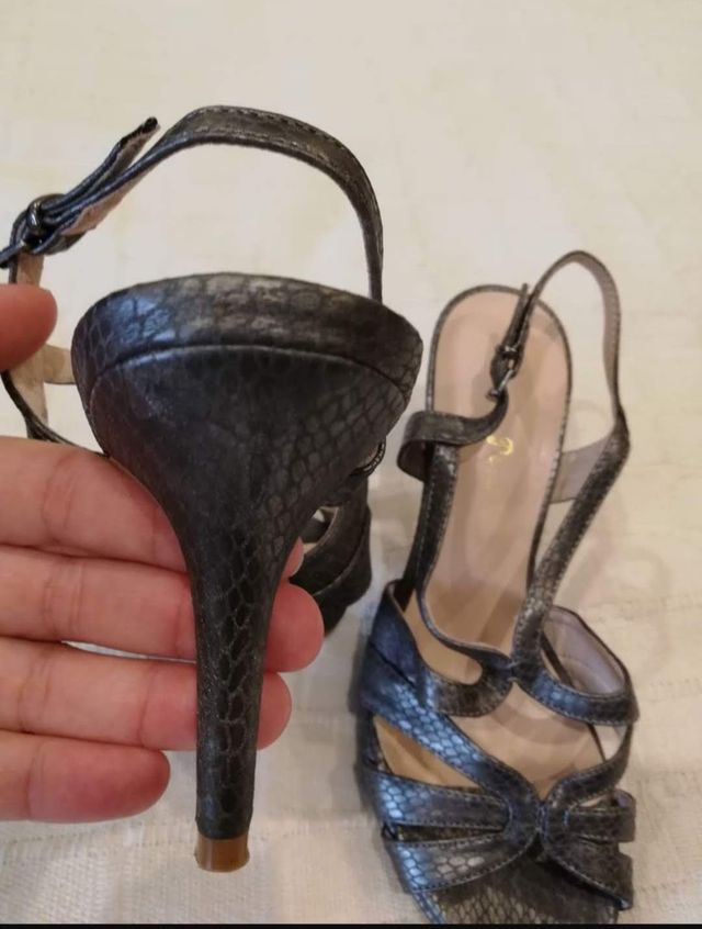 Sandalia de piel, marca Alma en Pena, talla 39