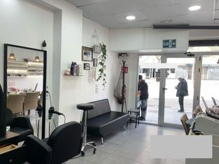 R-7047206 Traspaso Centro de Estética y Uñas