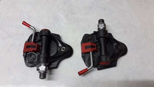 Pedales automáticos Adidas