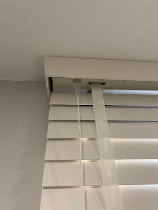 Tende veneziane in legno bianco