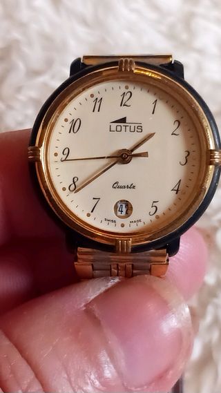 Reloj Pulcera de señora, lotus
