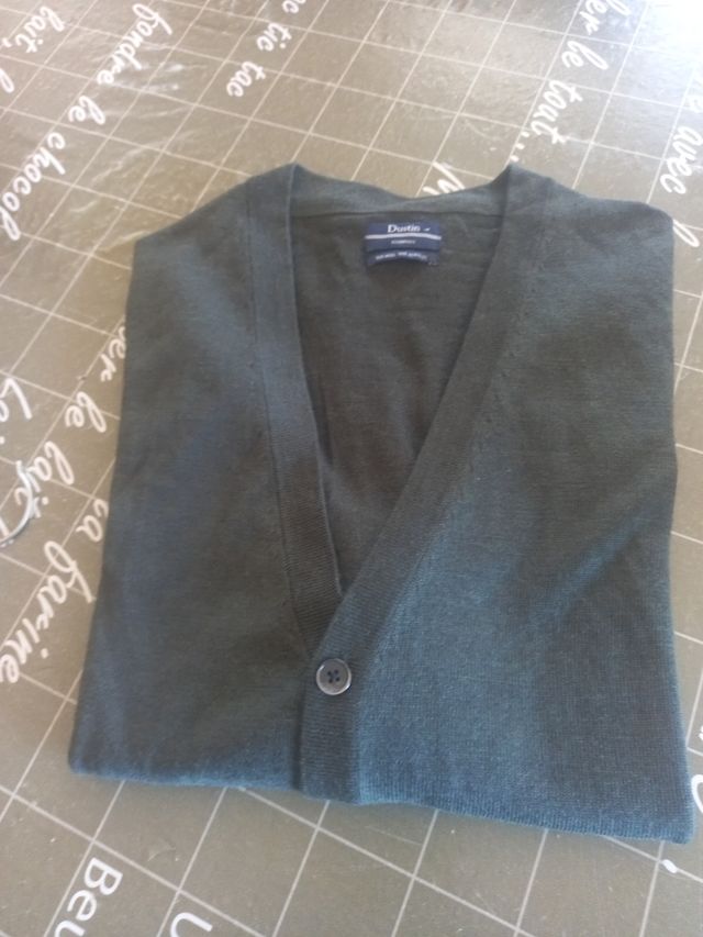 Cardigan ,punto hombre, sin estrenar