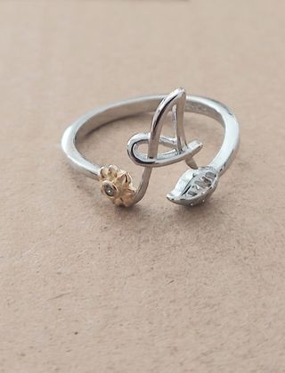 Anillo plata fino Inicial A Inglesa