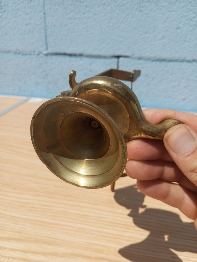 Candil pequeño de bronce