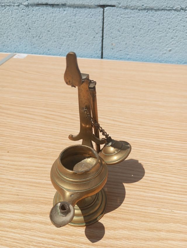 Candil pequeño de bronce