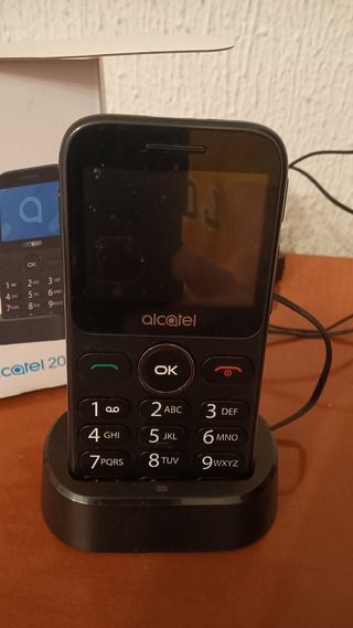 Móvil Alcatel 2020 personas mayores