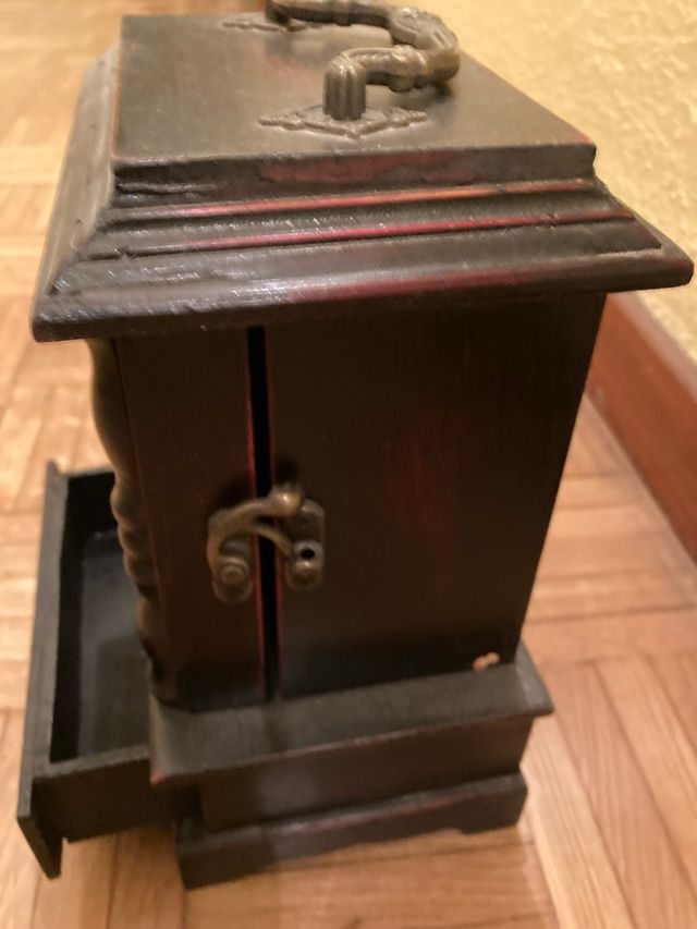 Reloj de sobremesa con Cajón