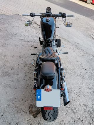 Harley Davidson Sportster 883 Custom