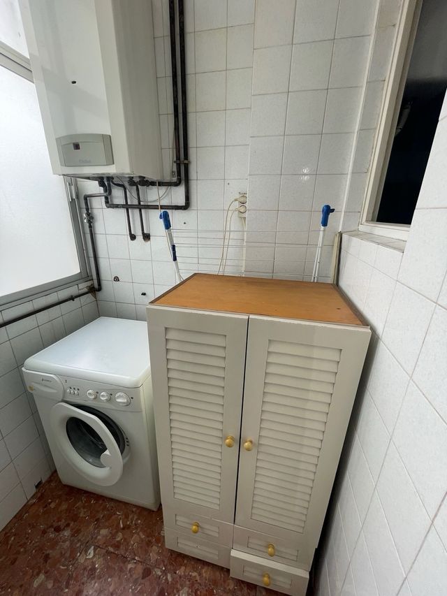 SE VENDE PISO CON ASCENSOR C/ ESTEBAN DIAZ