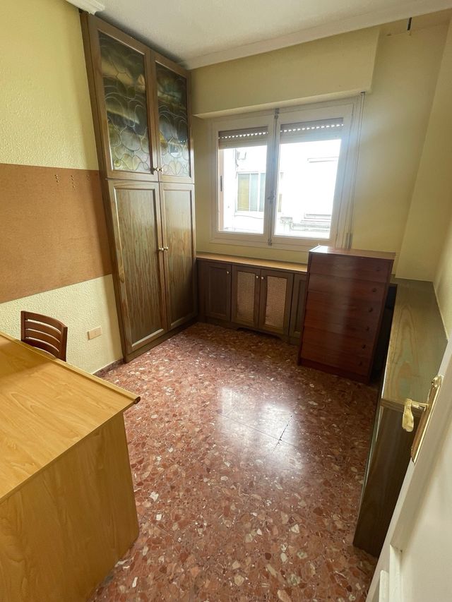 SE VENDE PISO CON ASCENSOR C/ ESTEBAN DIAZ