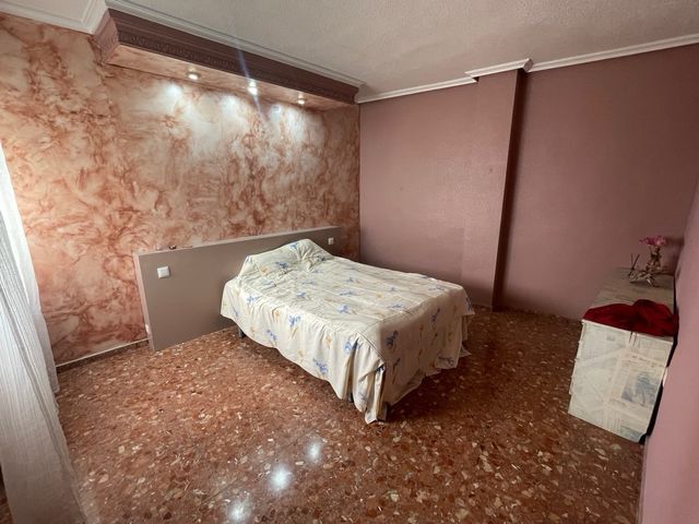 SE VENDE PISO CON ASCENSOR C/ ESTEBAN DIAZ