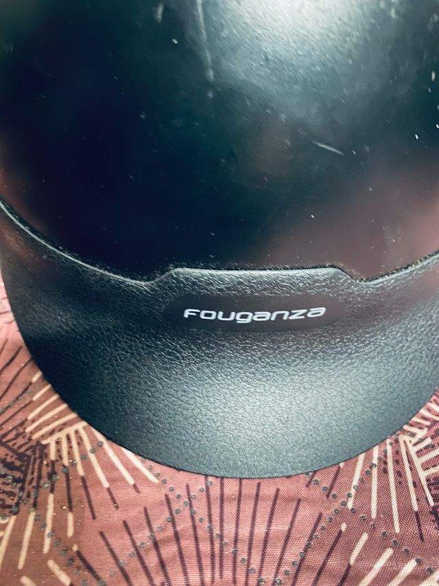 Casco y botas hípica