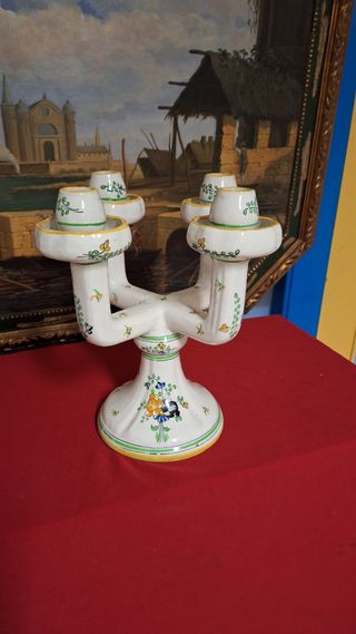 Candelabro de porcelana