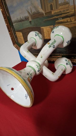 Candelabro de porcelana