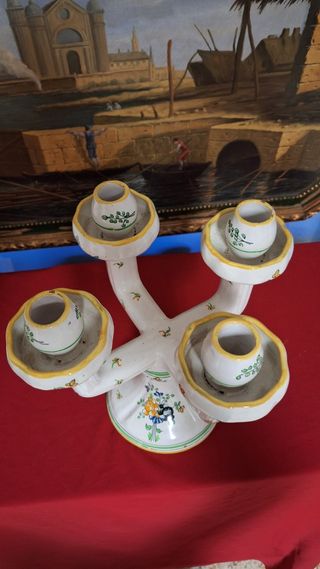 Candelabro de porcelana