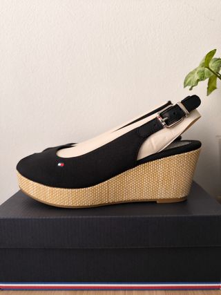 SANDALIAS CUÑA TOMMY HILFIGER. NUEVAS!