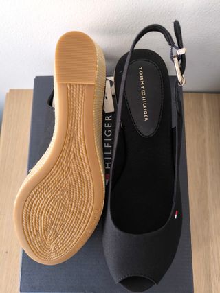 SANDALIAS CUÑA TOMMY HILFIGER. NUEVAS!