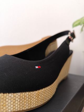 SANDALIAS CUÑA TOMMY HILFIGER. NUEVAS!