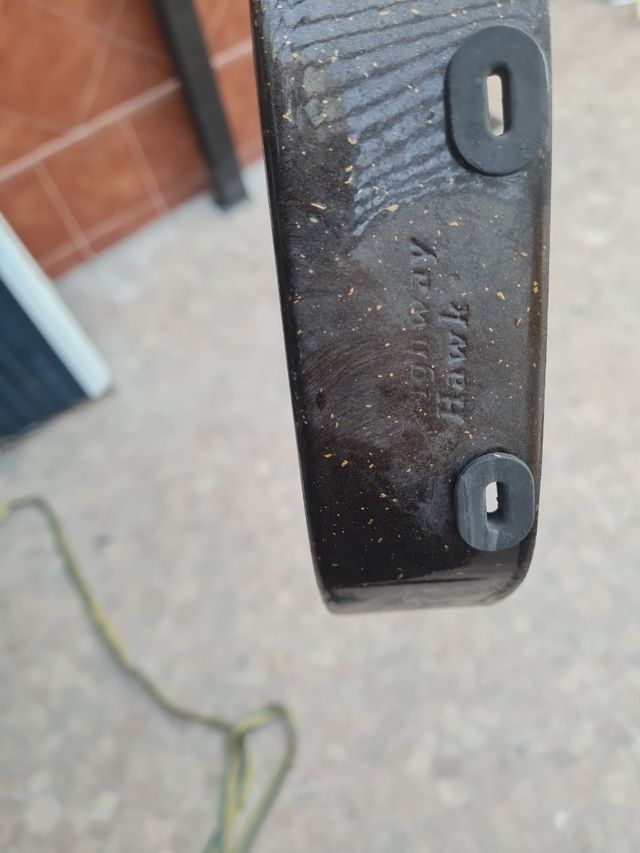 Embellecedor radiador intruder 800