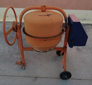Hormigonera 140L. Alquiler.