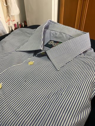 Camisa talla grande dustin