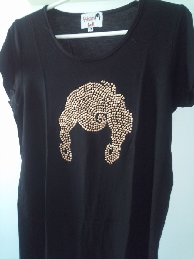 Camiseta negra de mujer