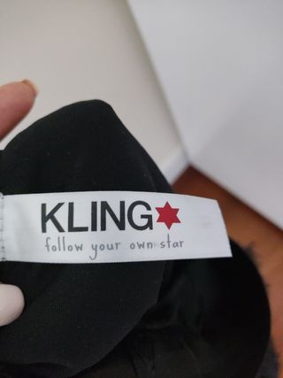 Falda negra de marca Kling