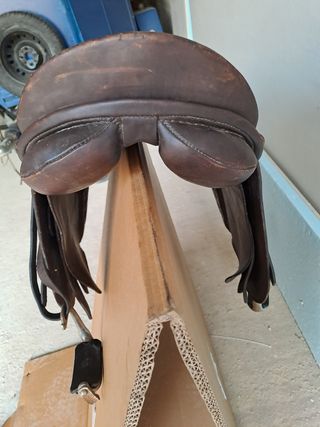 Sella inglese  bambino hubertus salto ostacoli