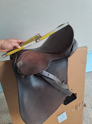 Sella inglese  bambino hubertus salto ostacoli