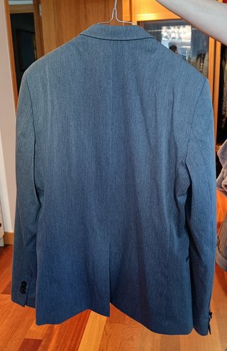 Traje gris