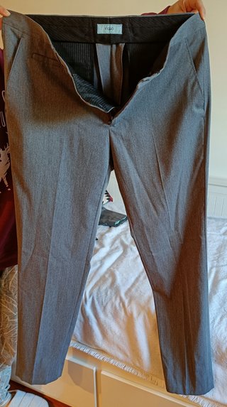 Traje gris