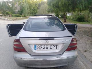 Mercedes-Benz  CLK 2005