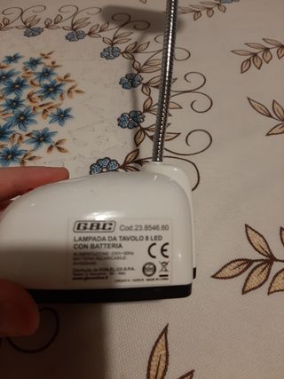 Lampada luce da tavola 8 led con batterie