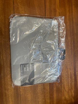 Funda MACBOOK AIR TUCANO 11”
