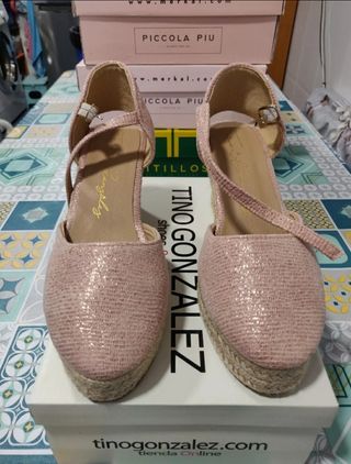 Sandalias de mujer + zapatillas de cuña