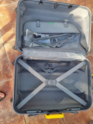 MALETA BENETTON NEGOCIABLE