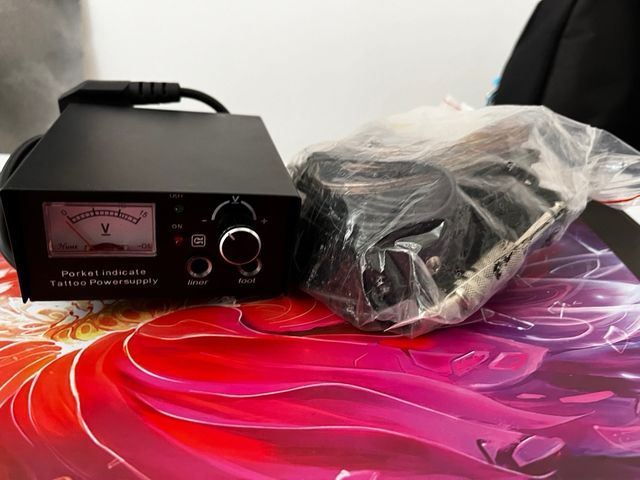 Maquina tattos + material