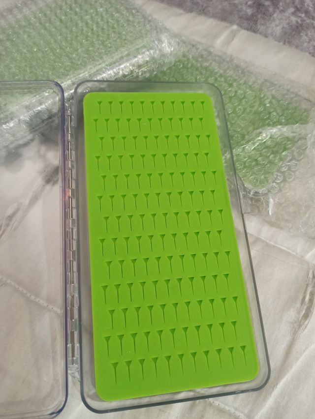 Cajas para ninfas y perdigones