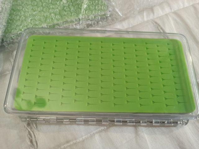 Cajas para ninfas y perdigones