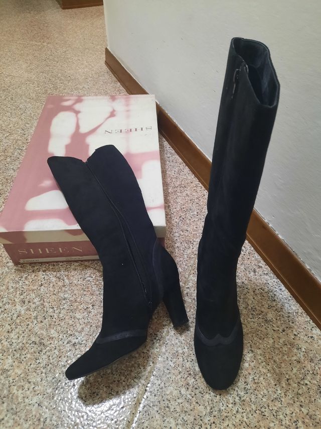 Stivali con tacco in scamosciato neri n.35